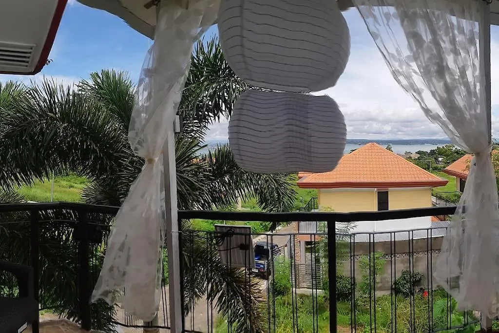 A Sea View 3 Bedroom Beach Vacation Home Camudmud 0*,  Philippines